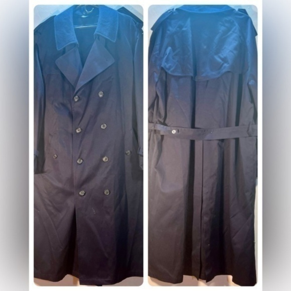 BLACK TRENCH COAT LIKE NEW IN GREAT CONDITION